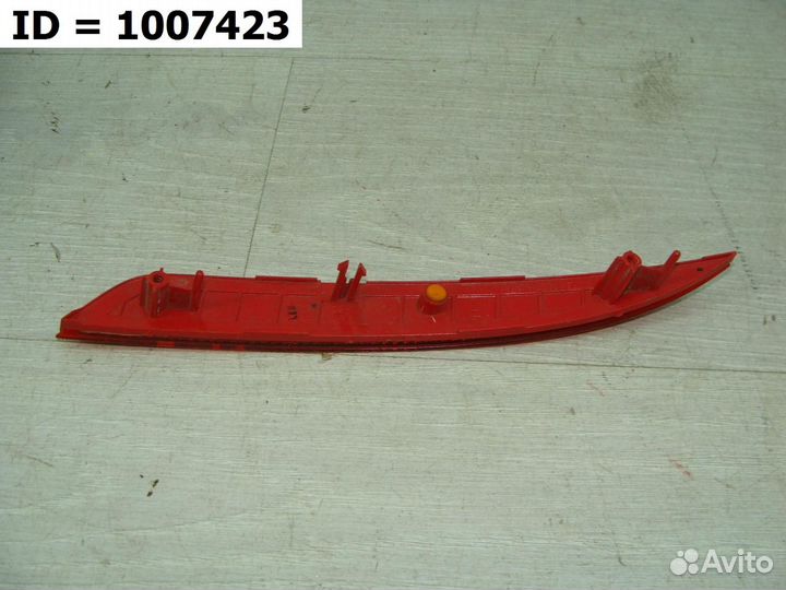Светоотражатель катафот заднего бампера правый Hyu