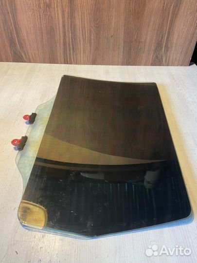 Стекло заднее правое Mitsubishi Outlander CU 4G69