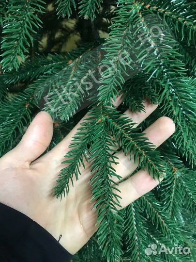 Елка исскуственная