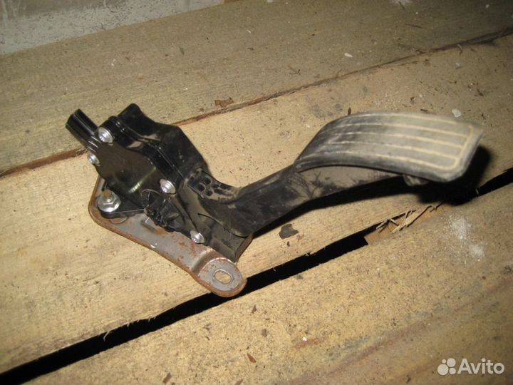 Педаль газа акселератор Subaru Impreza 3 2007-2011