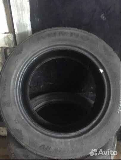 Kumho I'Zen KW15 255/55 R18