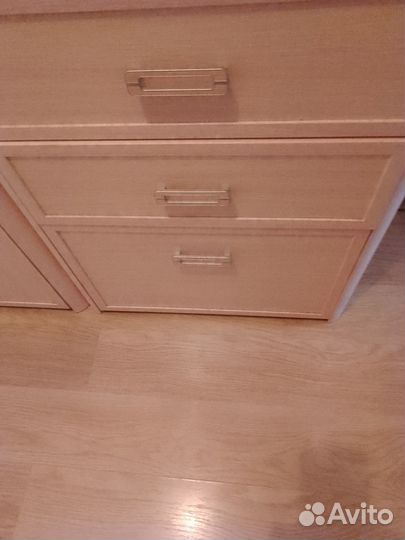 Прихожая: шкаф+тумба+зеркало