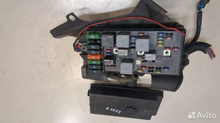 Блок предохранителей Chevrolet Trans Sport, 2000