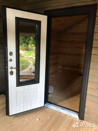 Дверь входная уличная с терморазрывом в дом