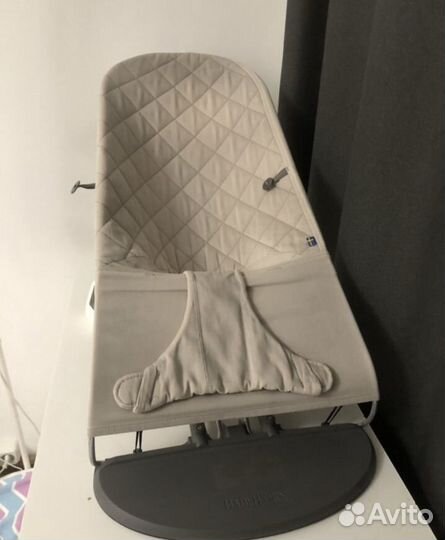 Шезлонг babybjorn