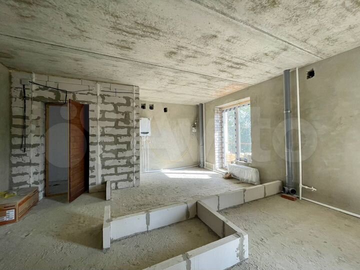 2-к. квартира, 66 м², 2/4 эт.