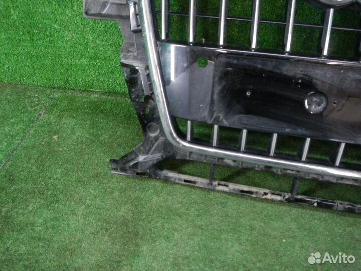 Решетка радиатора Audi Q5/SQ5