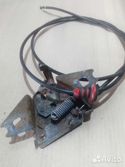 Трос замок капота volkswagen passat b 4