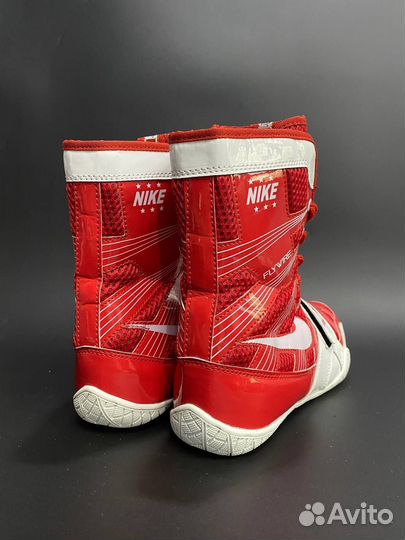 Боксерская обувь Nike RED