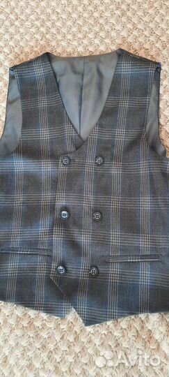 Костюм тройка для мальчика 140