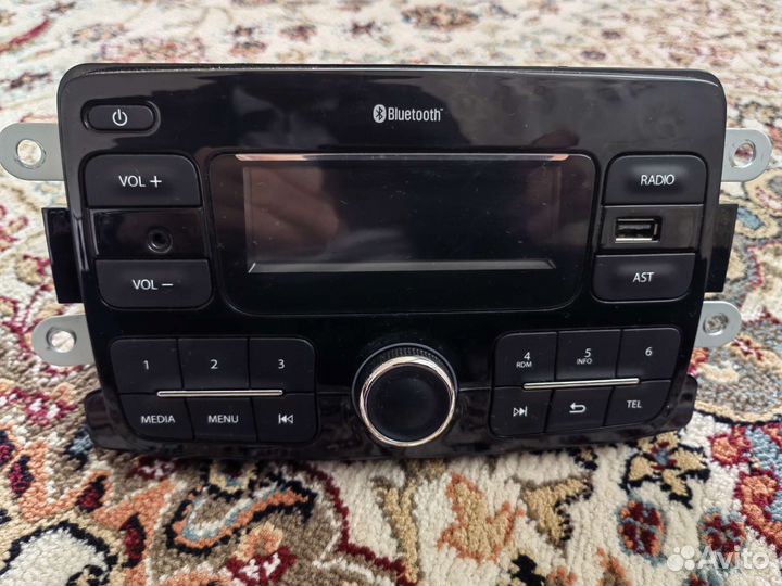 Штатная магнитола renault