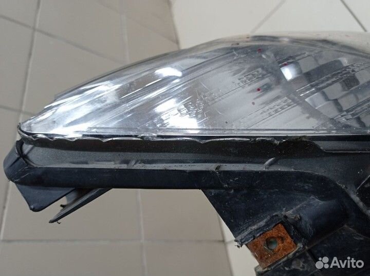 Фара передняя правая Toyota Camry