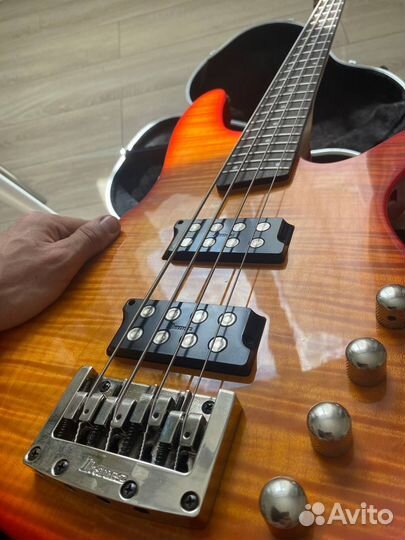 Басс гитара 4 струны, Ibanez SRX 500