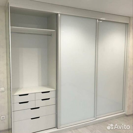 Стенка в гостиную