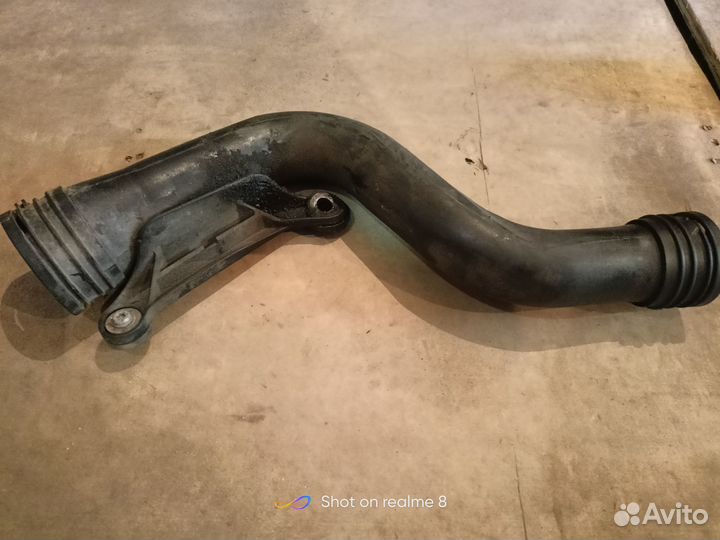 Патрубок интеркулера короткий volkswagen passat b6