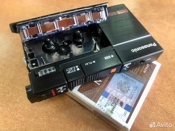 Миниатюрный магнитофон Panasonic RN-Z36