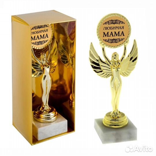 Ника с медалью, подарочная