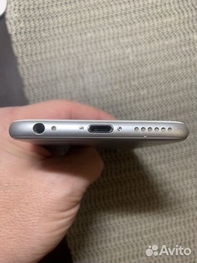 iPhone 6S, 16 ГБ