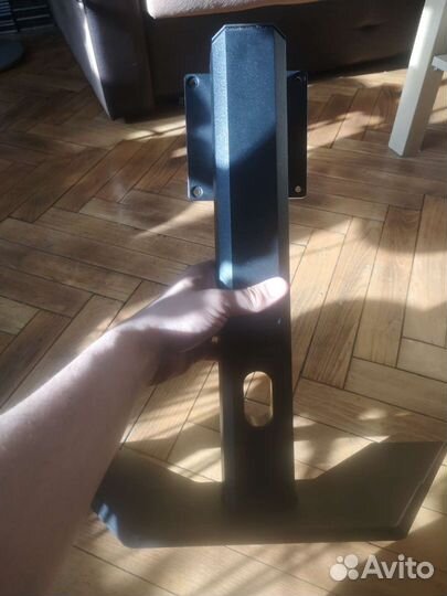 Крепление для монитора gigabyte