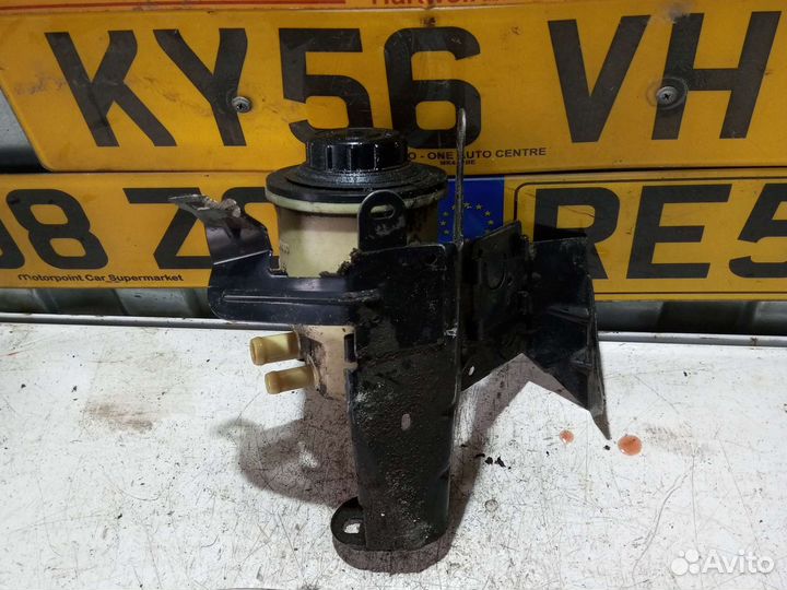 Бачок Гура для Renault Laguna II