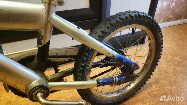 Велосипед детский 5-7 лет. Колеса 16