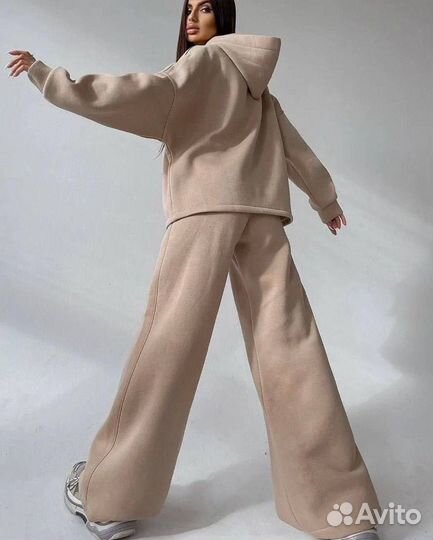 Женский спортивный костюм флисовый