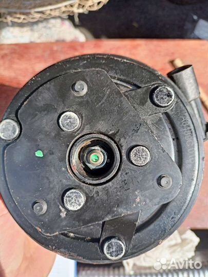 Компрессор автомобильный