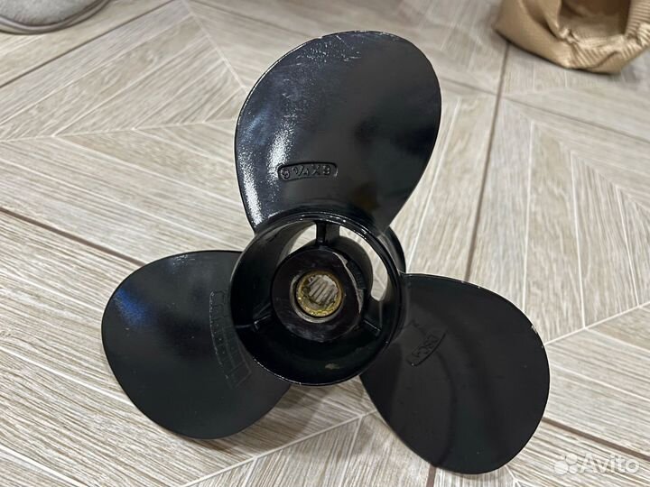 Гребной винт Suzuki 9.9В DF15A/DF20A