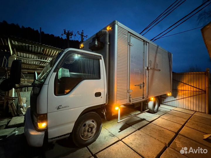 Isuzu Elf, 2000