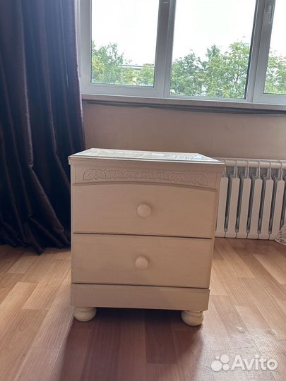 Тумба прикроватная