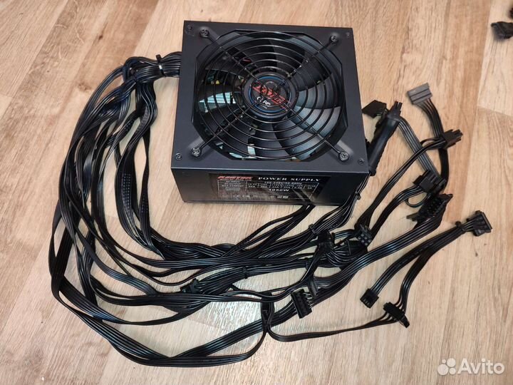 Блок питания 1050W