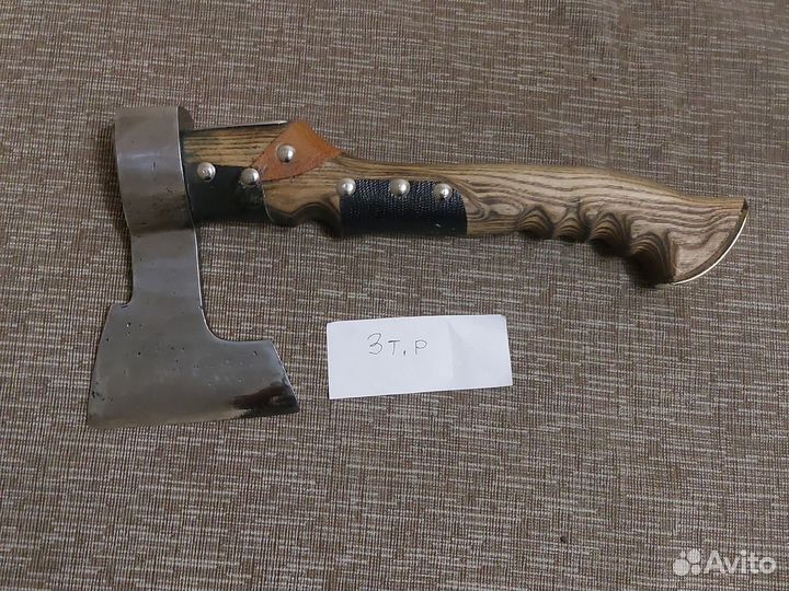 Коллекция топоров ручной работы