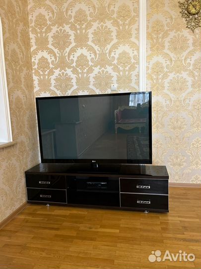 Тумба под и телевизор