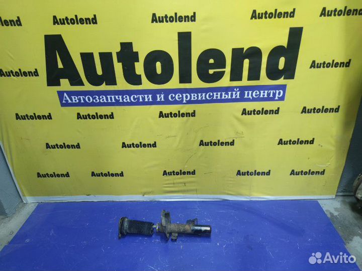 Стойка амортизатора передняя правая Ford Focus