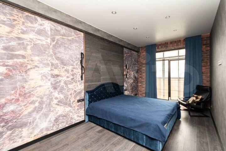 3-к. квартира, 98 м², 8/10 эт.