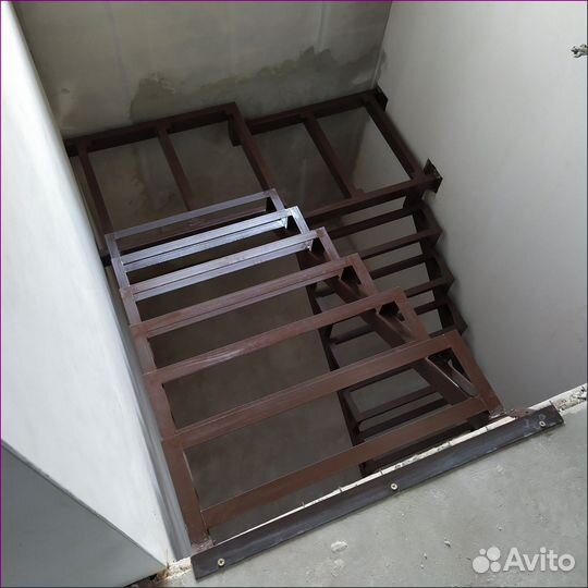 Лестница металлическая