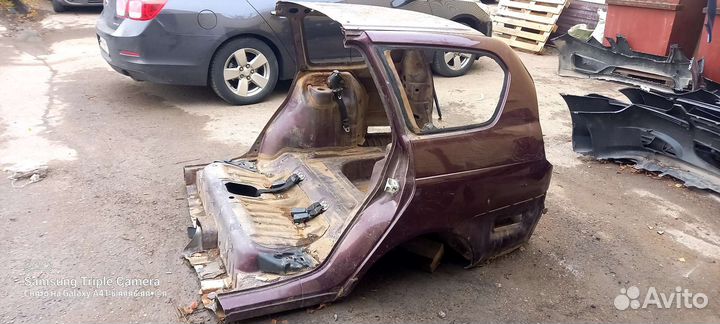 Задняя часть кузова Приора универсал