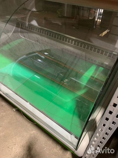 Холодильная витрина