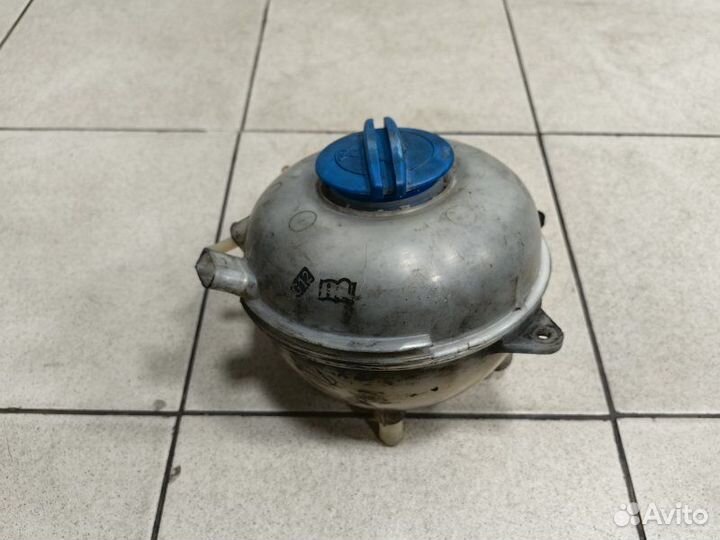 Бачок расширительный Volkswagen Transporter T5