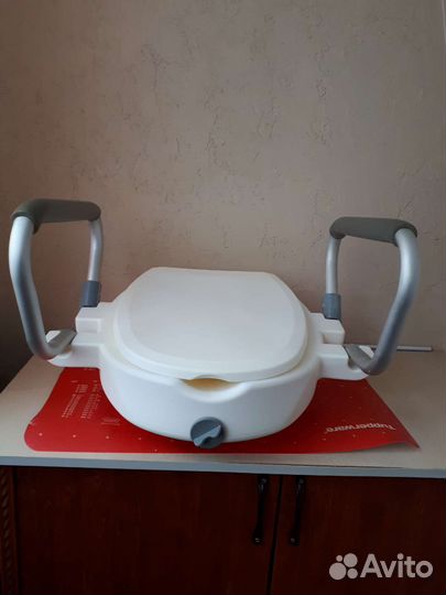 Насадка для унитаза (сидение)