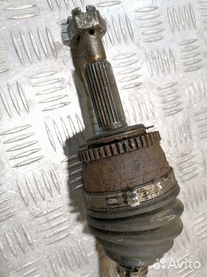 Полуось передняя левая Hyundai Getz 2002-2010