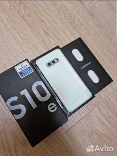 Samsung s10e