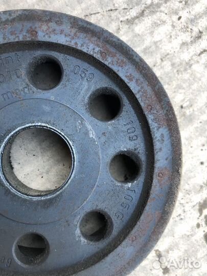 Шкив распредвала 059109105G Ауди А4 А5 Ку5 Ку7