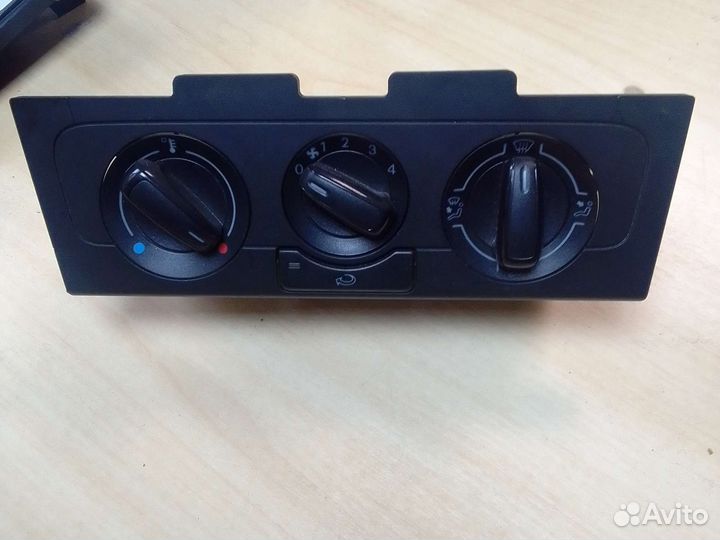 Блок управления печкой Volksvagen Polo 5 2010-2015