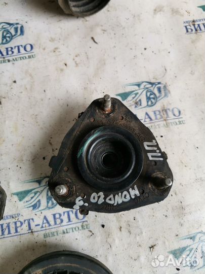 Опора переднего амортизатора Ford Mondeo III (2000