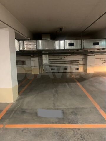 Машиноместо, 18 м²