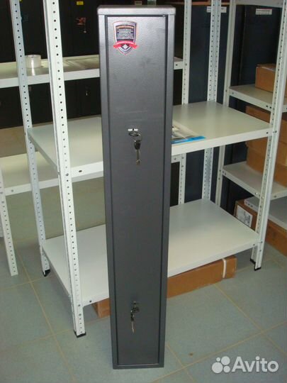 Сейф для пятизарядки 1300 мм с полками. Новый