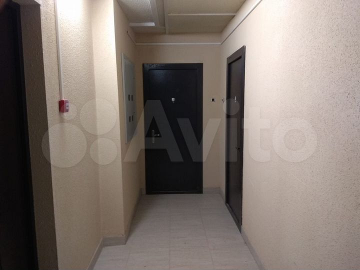 1-к. квартира, 42 м², 1/10 эт.