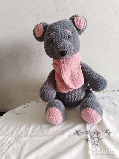 Большие плюшевые медведи, зайка