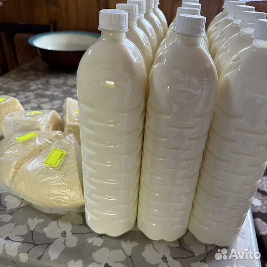 Молоко коровье домашнее